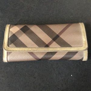 Burberry wallet